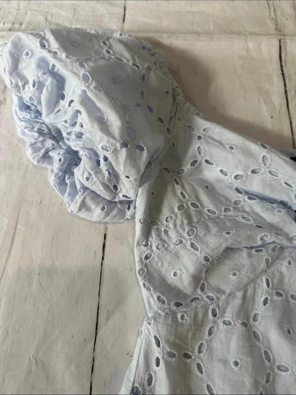 Katie J NYC Phoebe pale Blue Eyelet Puff Sleeve Dress fits like a 6 Small tween